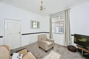 Central 3BR House•Sleeps 7•Parking•Pet Friendly - Image 5