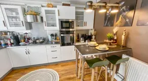 TranquilHaus! 3BR Retreat with Spa Saunas, Hot Tub & Garden Cinema - Image 4