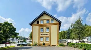 Hotel Moji 3 Landhaus Köln - Image 5