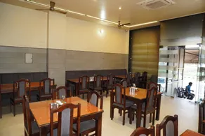 Hotel Shri Krishna - Image 3