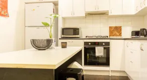 Secluded Hackney Cottage Near Botanic Gardens with Free Parking - Koala Stay - Image 5