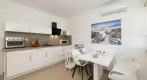 Apartments ROSINI, 300m from the beach with shared tavern and bikes, Nin - Image 4