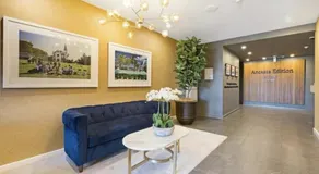 Luxe Retreat - Airport 13 mins, Free Parking, Train, Bus, Shops & Parks Nearby - Image 5