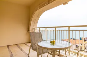 Akana La Yangchou Secret Cliffside Inn - Image 2