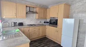 Sleeps 6 - St Helens - 50 mins to Peak District - Image 3