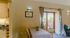 Stone Cottage - Image 4