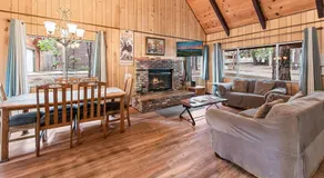 Bear Crossing - Walk to Snow Summit! Visit this charming mountain home compete with foosball table - Image 3
