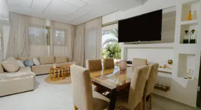 Homey Comfort and Elegance at Olive Grove! - Image 2