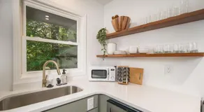 The Wanderer Guesthouse - Image 4