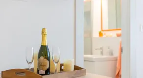 Coloured rooms - Image 4