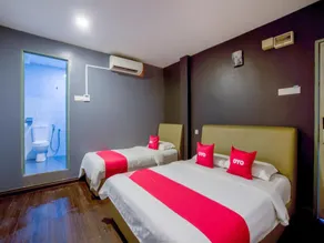 OYO 89895 Senses Budget Hotel - Image 4