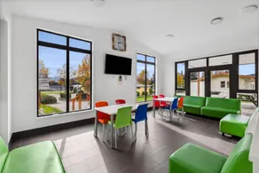 Hampshire Holiday Parks - Wanaka - Image 3
