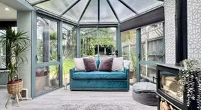 3 bedroom stylish house - Quiet & Central with free parking - Image 3