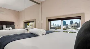 Harbour Terrace Luxury Apartments - Image 2