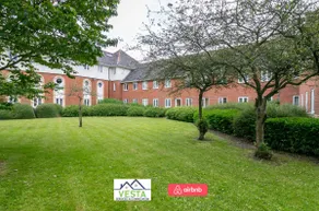 Hatfield nr Galleria + University + Free Parking - Image 4