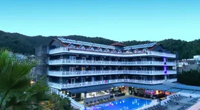Mustis Royal Plaza Hotel - Image 4
