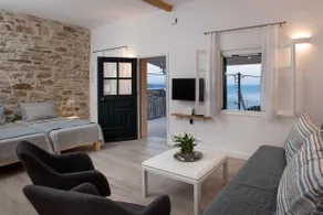 Studio with breathtaking views of the sea - Image 4