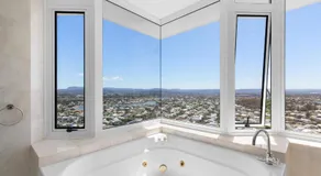 2nd Avenue Apartments - Hosted by Burleigh Letting - Image 4