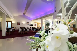 Iris Hotel - Image 2