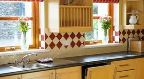 Dingle Courtyard Holiday Homes 3 Bed Sleeps 6 - Image 5