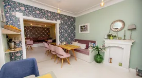T H E BERLIN Studios and Suites - Image 3