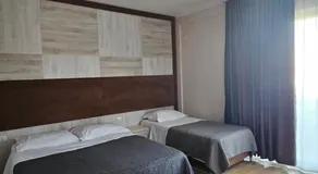 Hotel 045 - Image 5