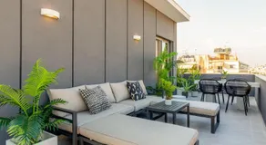 IO SUITES - Image 2