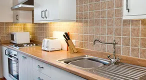 DAIRY MAIDS COTTAGE - Image 4