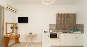 Tsimiklis Apartments - Image 3