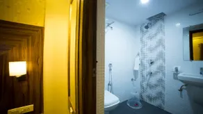 Hotel Plaza Heights - Image 4