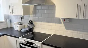 Mimosa - 3 bedroom flat - Colchester, London - Image 3