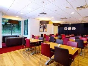 Travelodge Derby Cricket Ground - Image 5