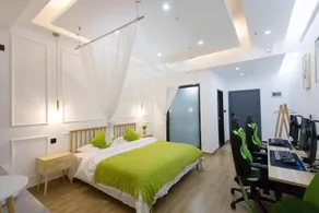 Nice Esports Hotel (Xianning South Railway Station Wanda Branch) - Image 2