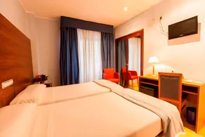 Hotel City Express Covadonga - Image 2