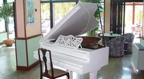 Hotel Mirage - Image 5