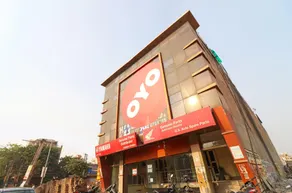 Oyo Town House 347, Near Bus Stand - Image 3