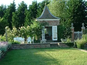 Manor Farm - Image 4