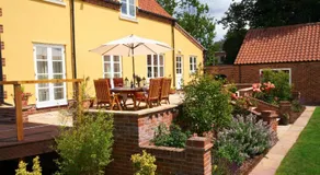 Sunset House Bed and Breakfast - Image 4
