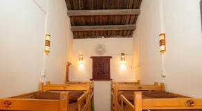 Beishan Old Western Style Hostel - Image 5