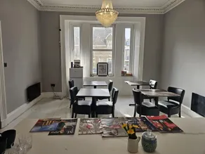 Edinburgh City Hotel - Image 4
