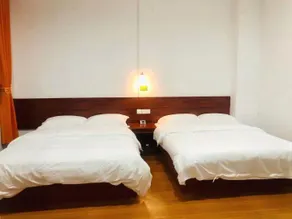 Phoenix Hotel, Wuzhou - Image 2