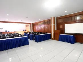 Alexander Hotel  Tegal - Image 2