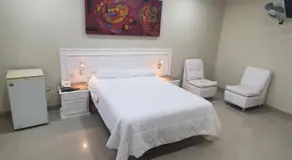 HOTEL CENTRAL - Image 3