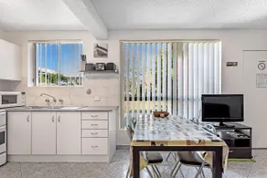 Sunset Court, Unit 13 Resthaven Avenue - Image 3