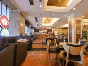 New Pearl River Hotel - Image 2