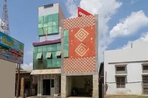 OYO Sri Devi Residency - Image 4