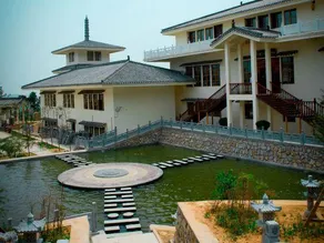 Zhaojian Shanju Hotel - Image 4