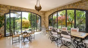 Private Luxury Villa with Pool - Image 3