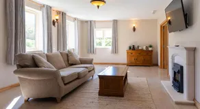 Asquith Hall Hotel & Spa Scarborough - Image 2