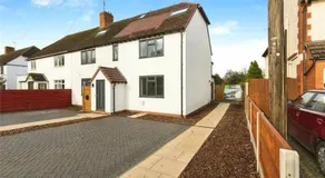 Brand new modern Cheltenham home - Image 4